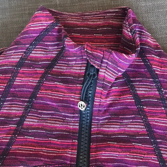 Lululemon Define Jacket SZ 8 - Picture 4 of 6